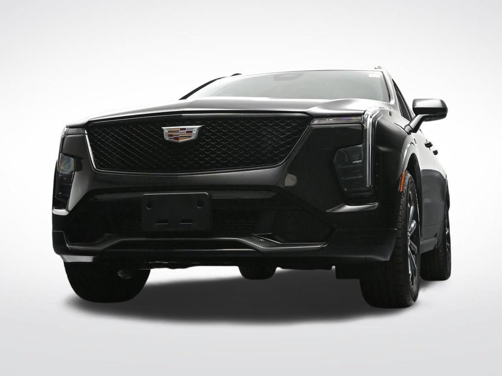Certified 2024 Cadillac XT4 Sport w/ Cold Weather Package AWD/4WD image 31