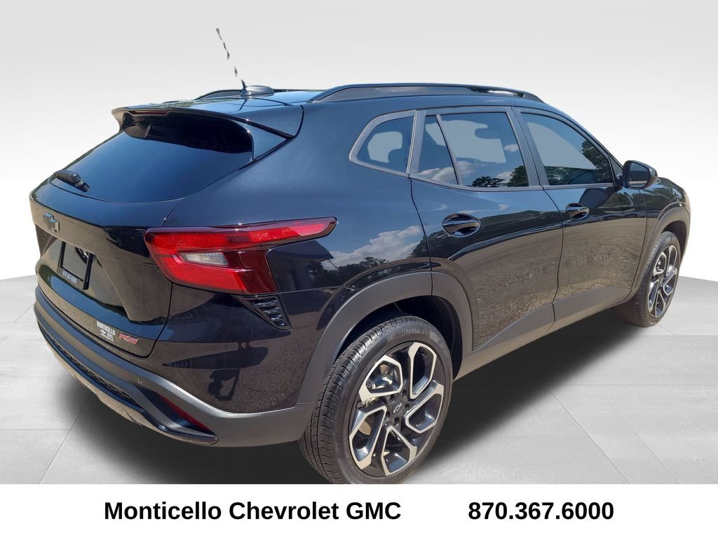 Used 2025 Chevrolet Trax RS w/ Driver Confidence Package FWD image 7