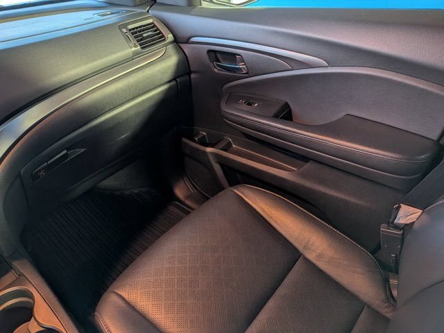 Used 2020 Honda Passport EX-L image 12