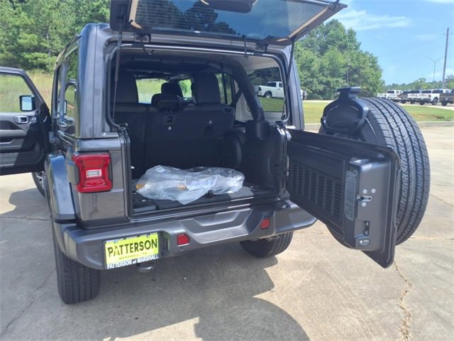 New 2025 Jeep Wrangler Sahara image 17