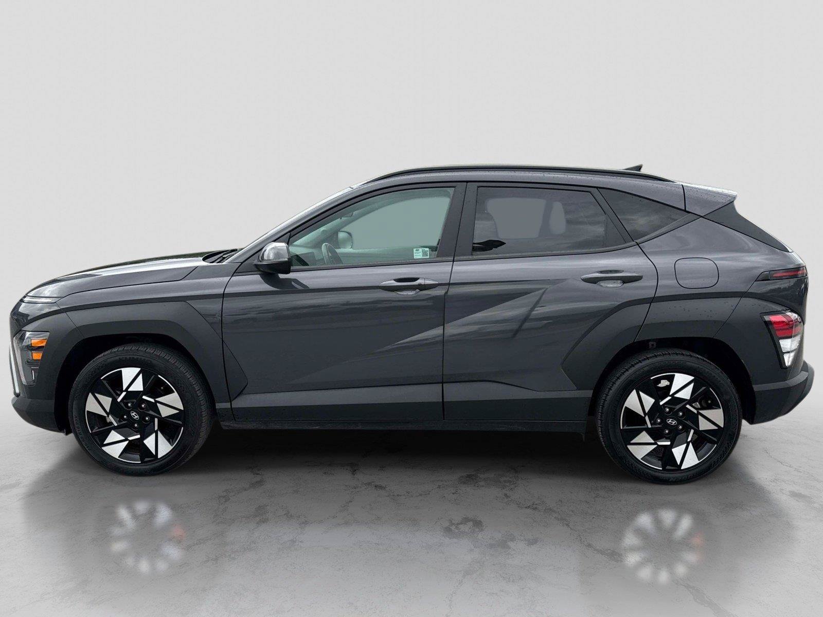 Used 2024 Hyundai Kona SEL FWD image 8