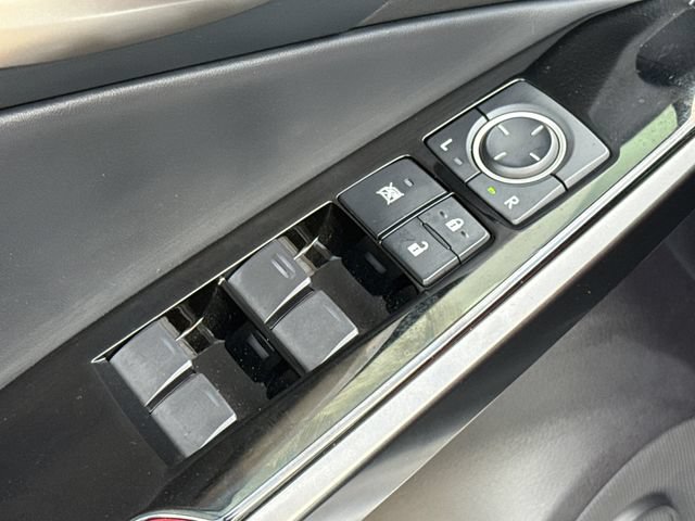 Used 2025 Lexus IS 350 F Sport RWD image 20