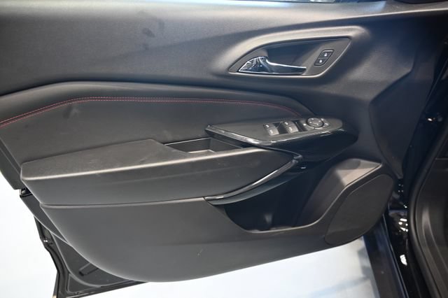 New 2026 Chevrolet Trax RS w/ Sunroof Package FWD image 26
