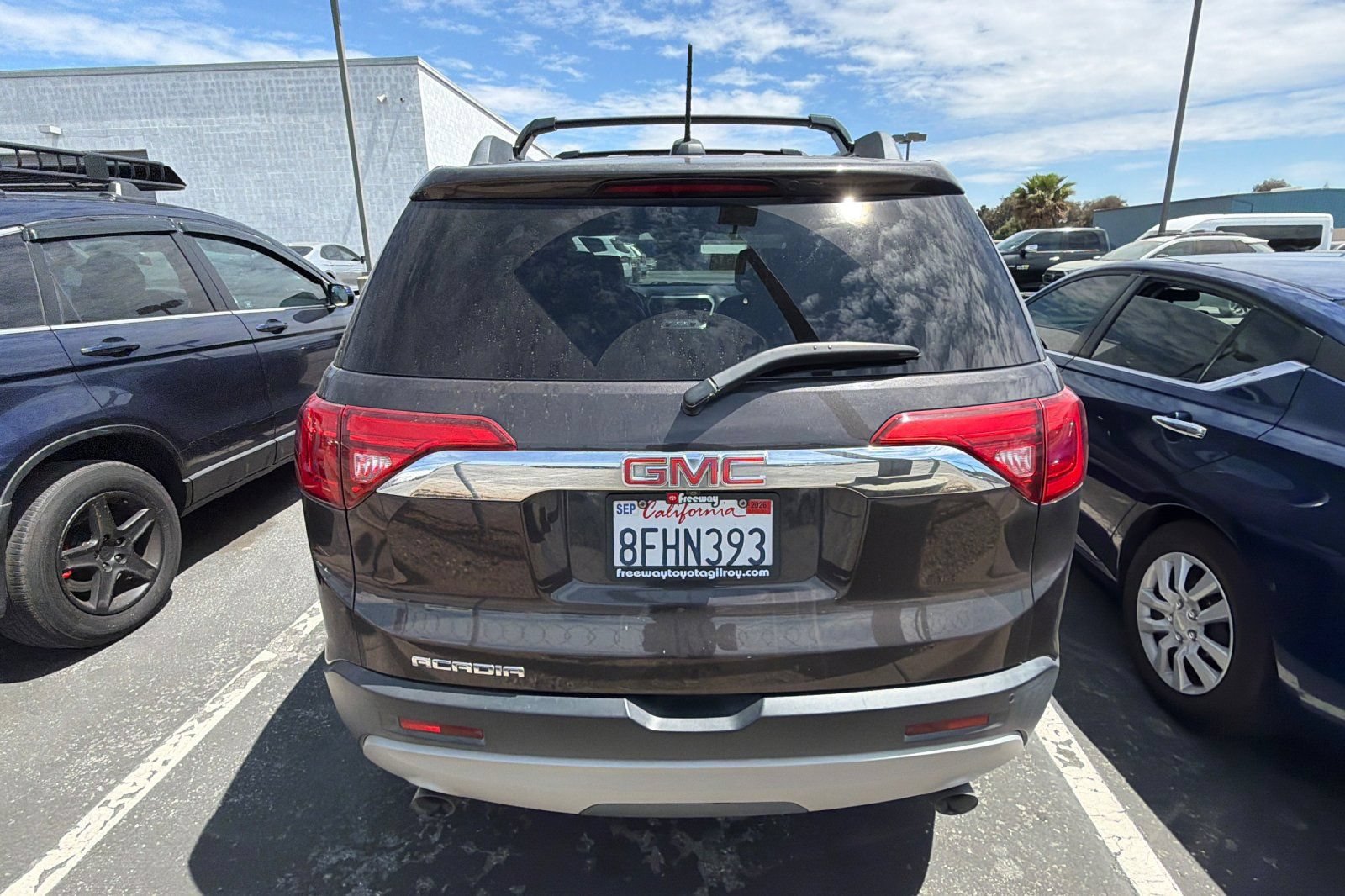 Used 2018 GMC Acadia SLT FWD image 6