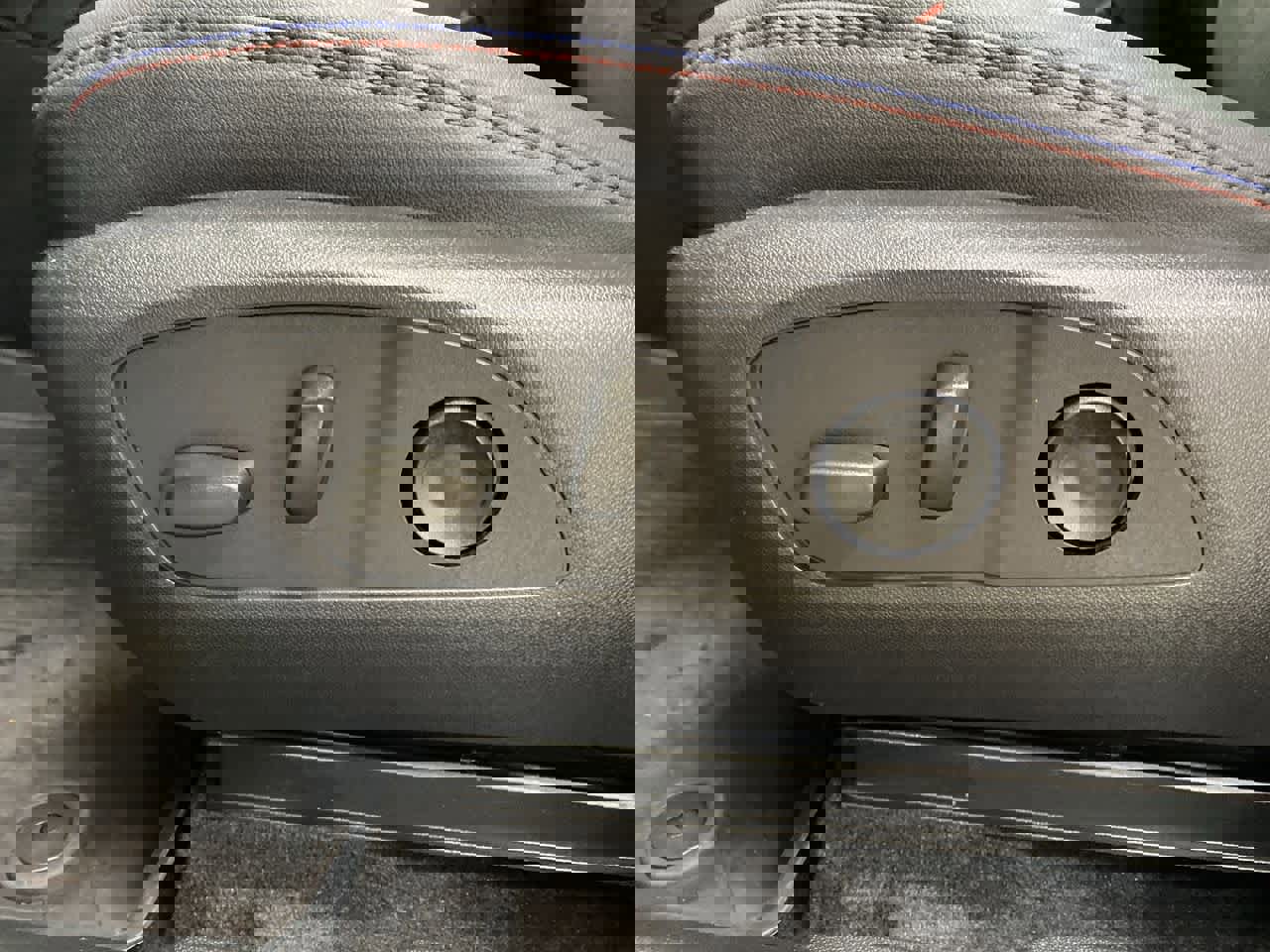 Used 2024 Chevrolet Blazer EV RS image 16