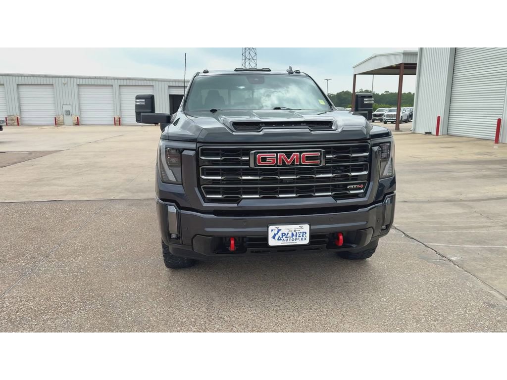 Used 2024 GMC Sierra 2500 AT4 w/ AT4 Preferred Package AWD/4WD image 3