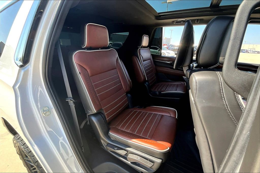 Used 2023 GMC Yukon Denali Ultimate image 36