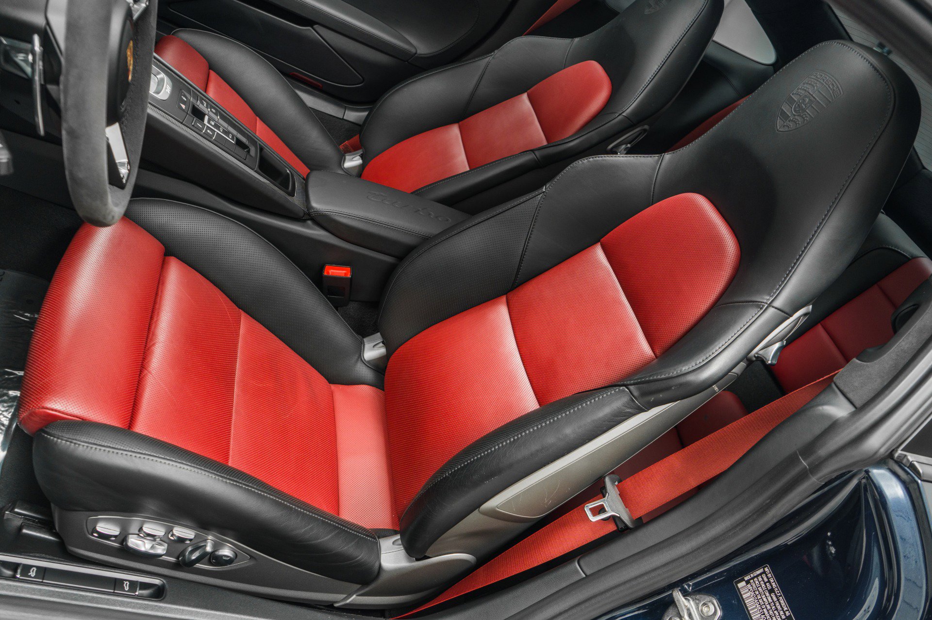 Used 2019 Porsche 911 Turbo w/ Light Design Package image 24