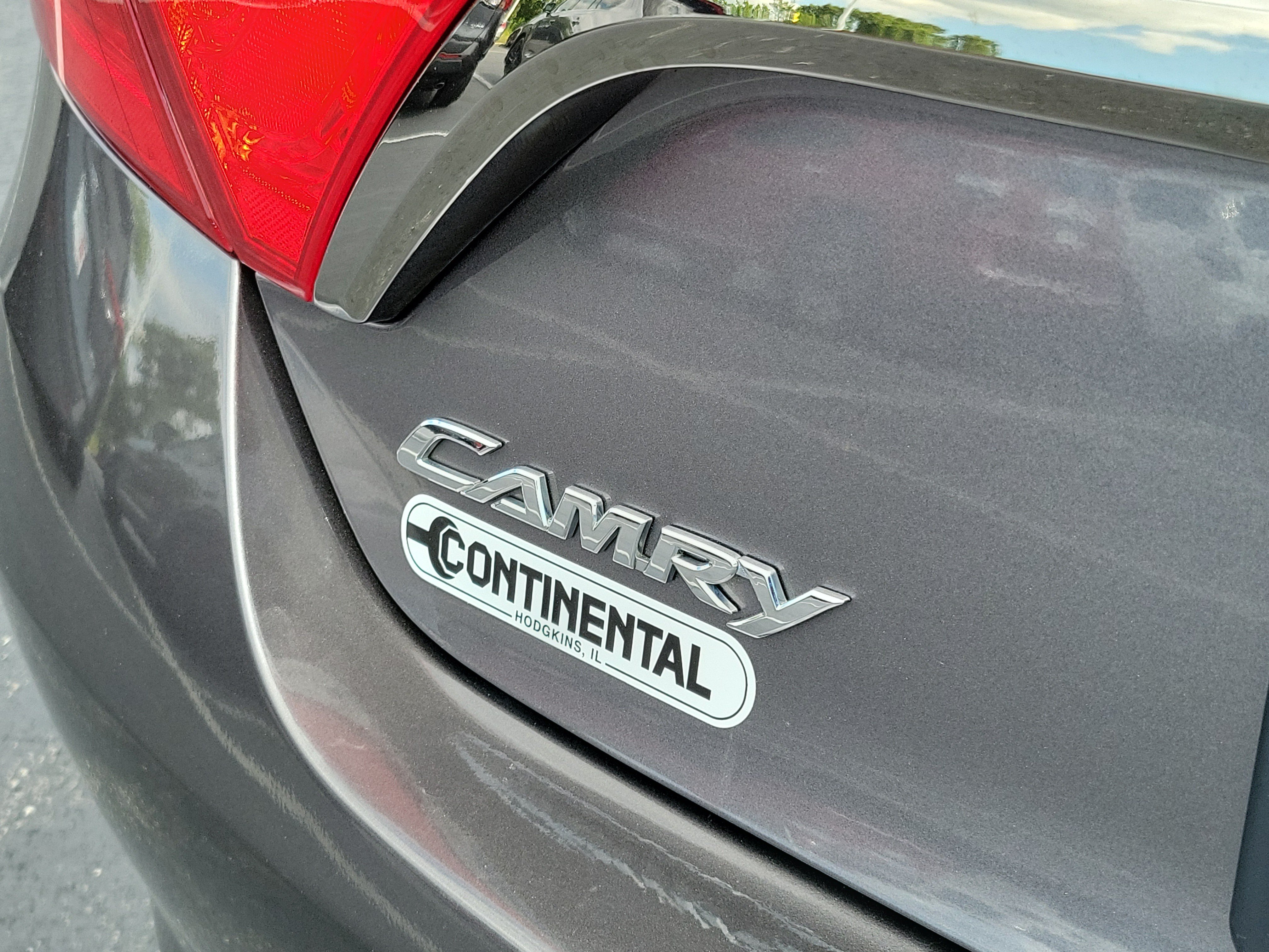 Used 2016 Toyota Camry SE FWD image 9