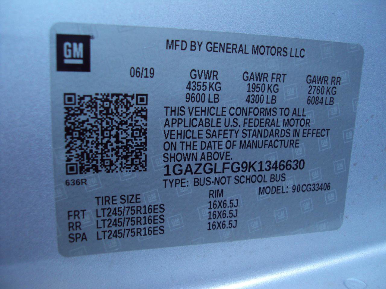 Used 2019 Chevrolet Express 3500 LS RWD image 36