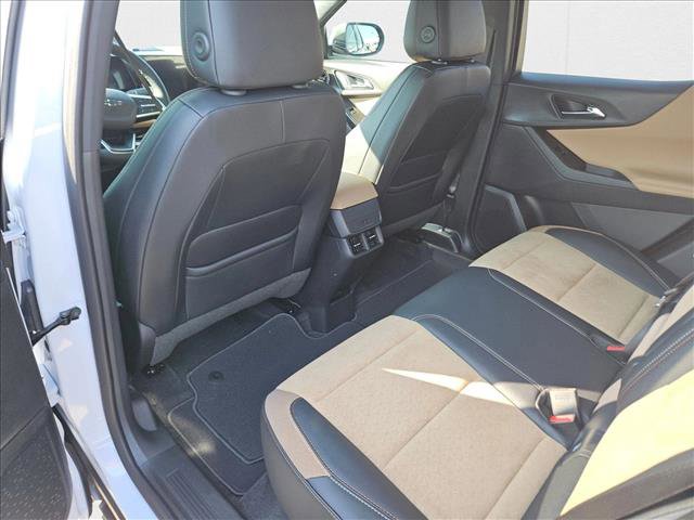 New 2026 Chevrolet Equinox ACTIV w/ Safety and Technology Package image 11