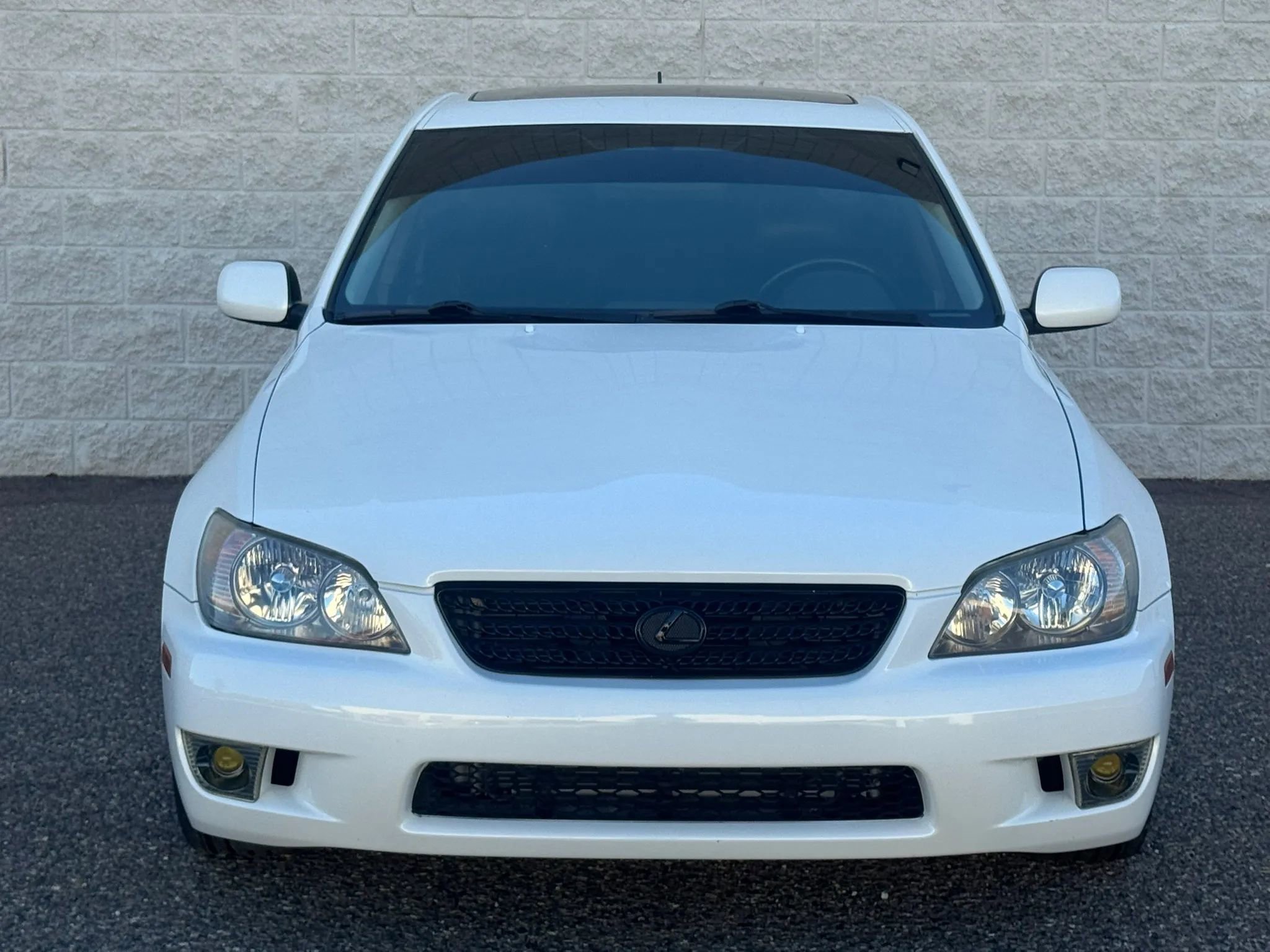 Used 2004 Lexus IS 300 image 2