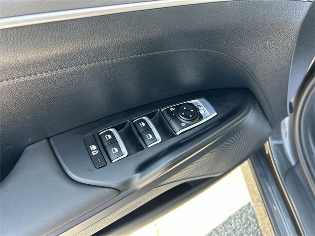 Used 2025 Kia K5 LXS image 16