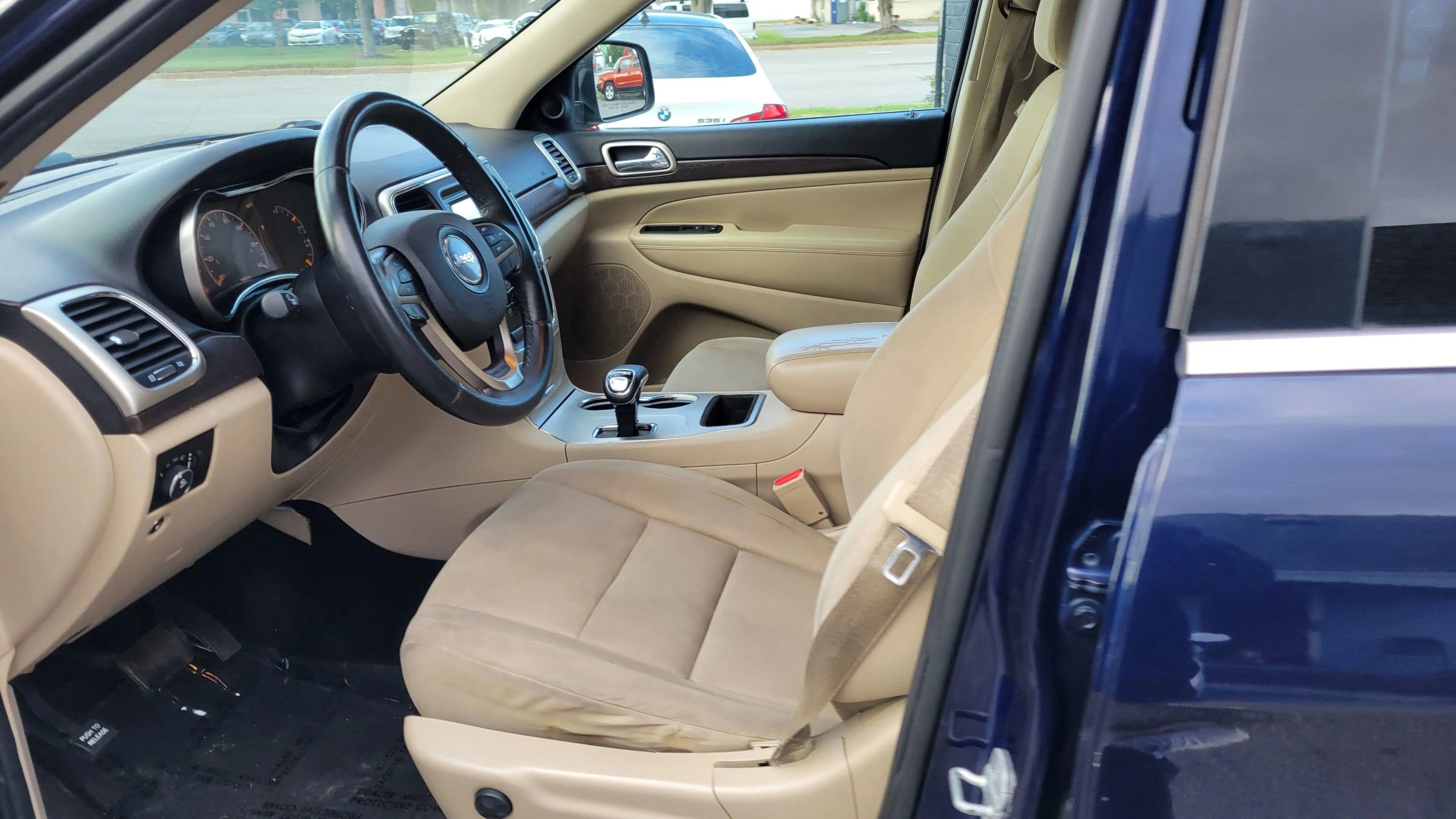 Used 2014 Jeep Grand Cherokee Laredo w/ Quick Order Package 23E image 16