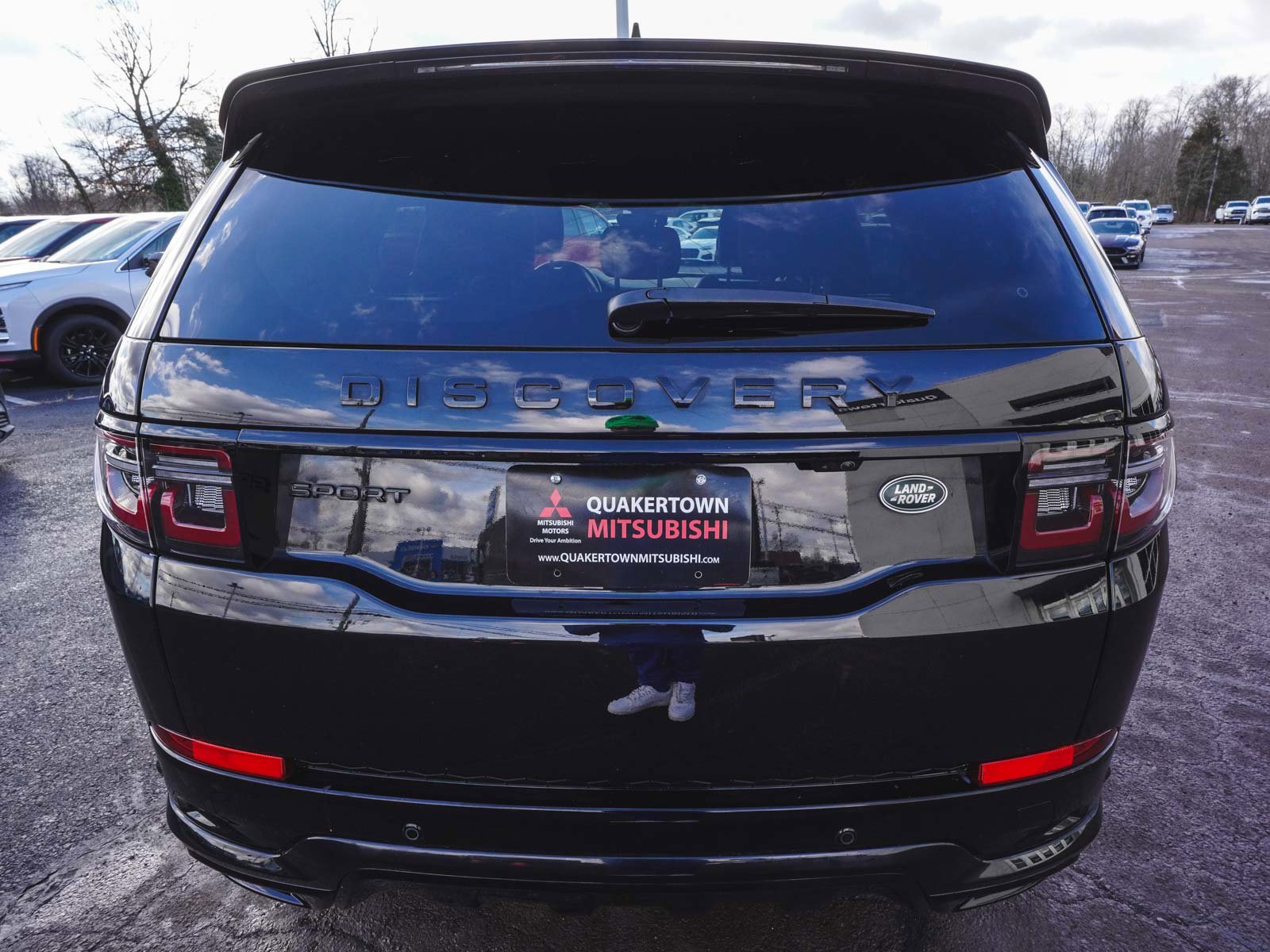 Used 2023 Land Rover Discovery Sport SE R-Dynamic image 6