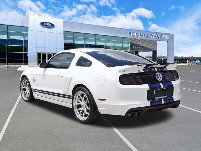 Used 2013 Ford Mustang Shelby GT500 RWD image 2