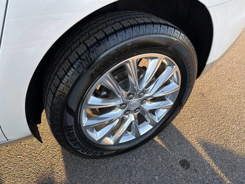 Used 2019 Buick Enclave Premium w/ Experience Buick Package AWD/4WD image 11