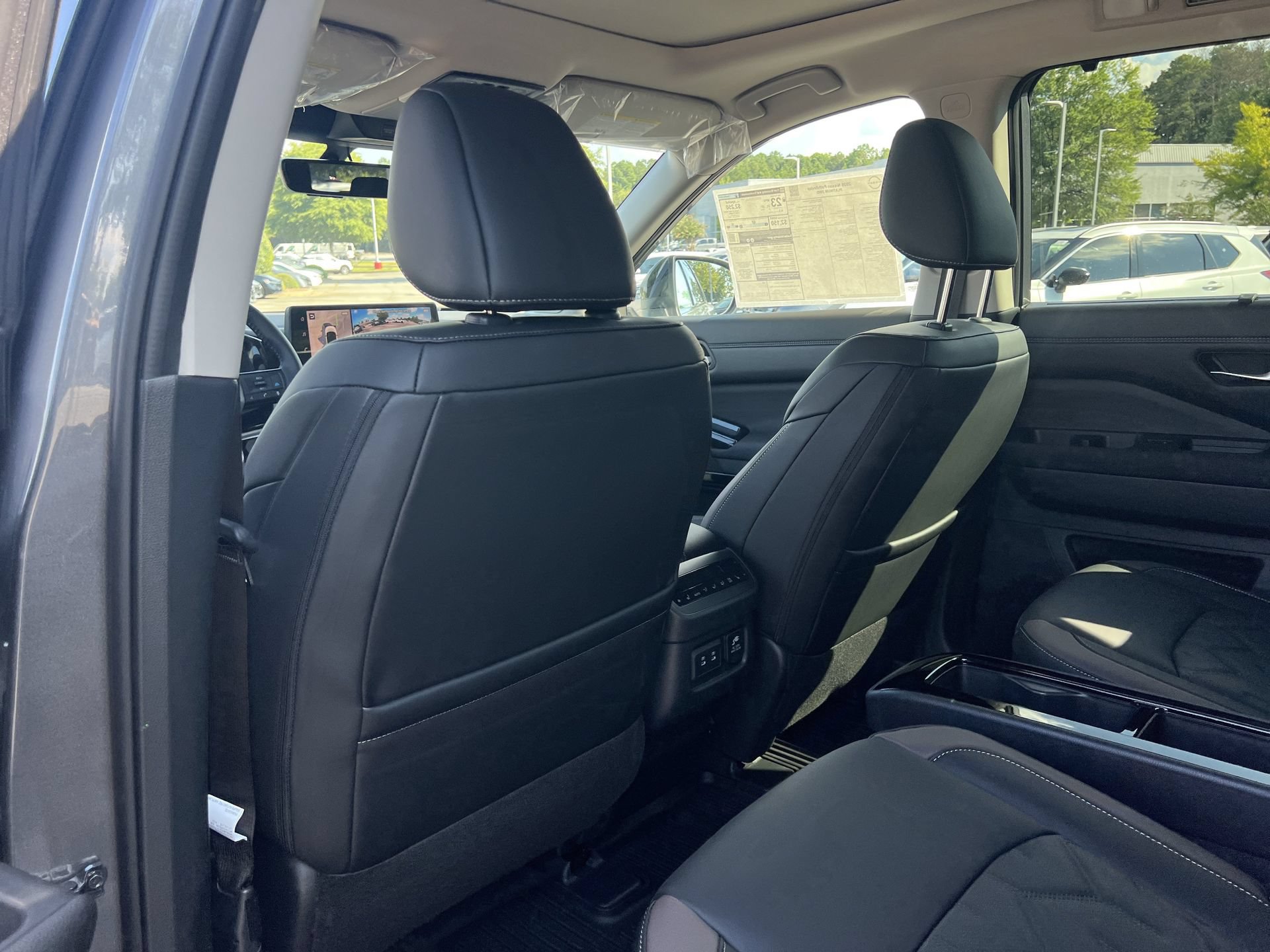 New 2026 Nissan Pathfinder Platinum FWD image 20