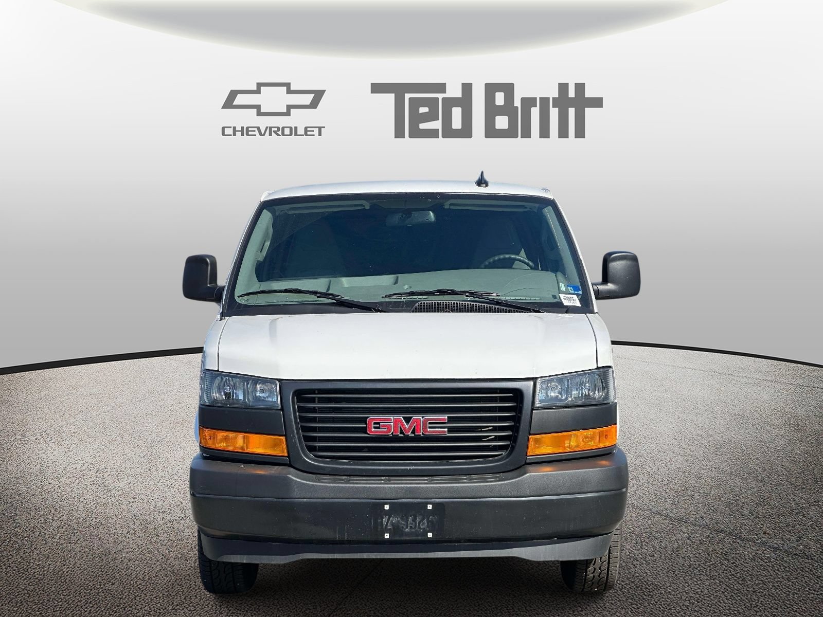 Used 2024 GMC Savana 2500 w/ Driver Convenience Package RWD image 2