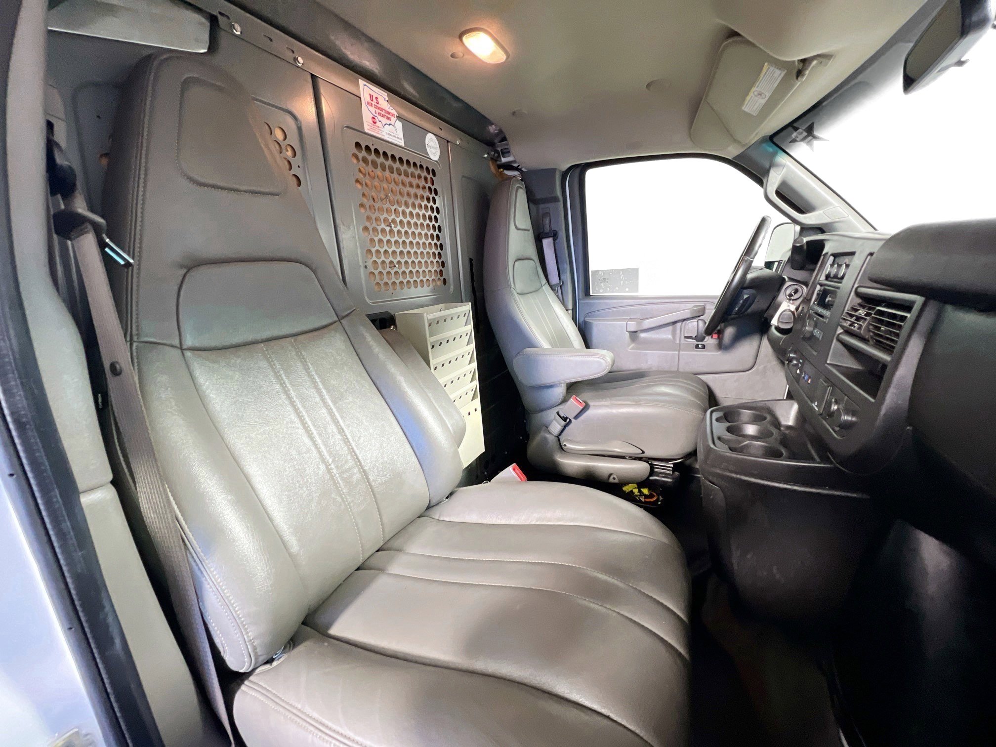 Used 2021 Chevrolet Express 2500 Extended w/ Communications Package image 27