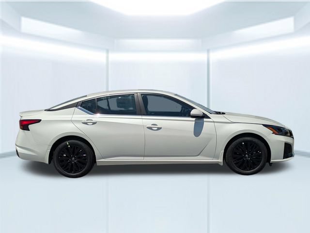 New 2026 Nissan Altima 2.5 SV w/ SV Special Edition Package FWD image 7