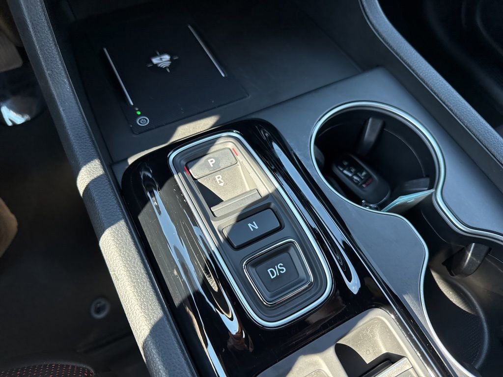 Used 2025 Honda Pilot Black Edition image 19