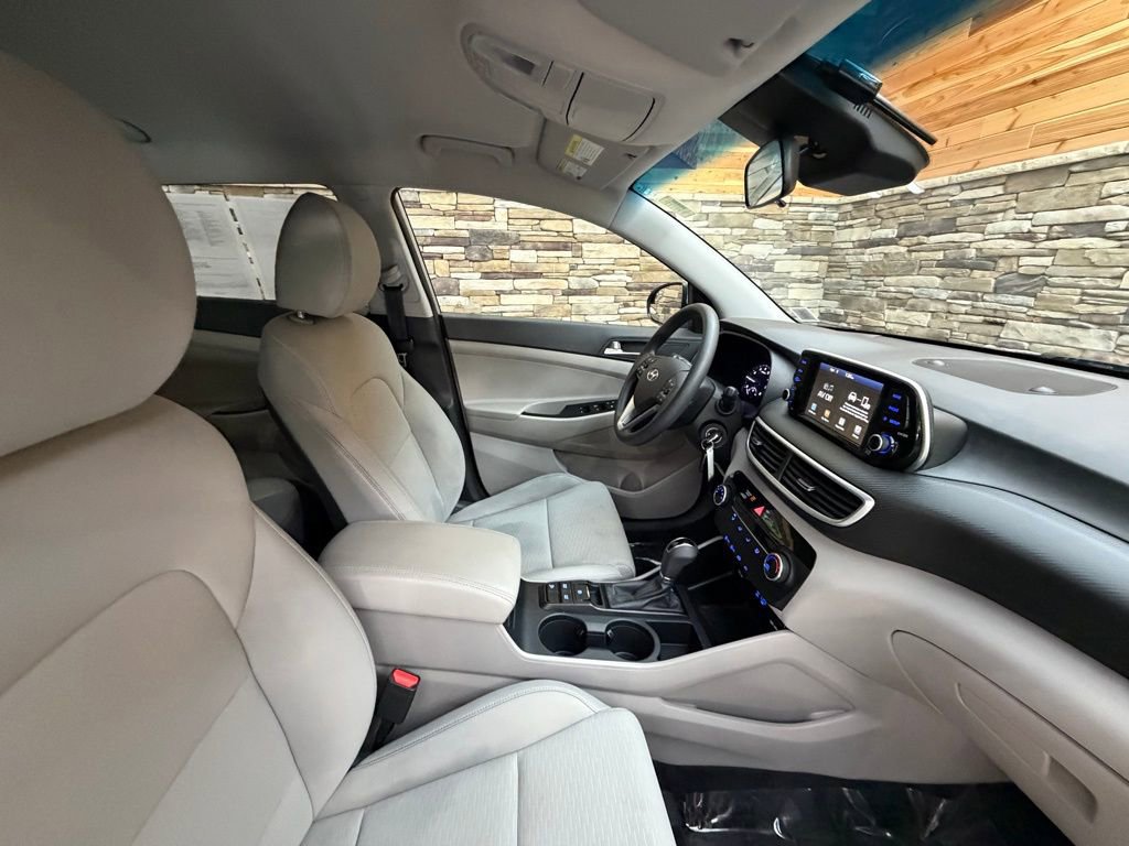 Used 2020 Hyundai Tucson SE w/ Winter Weather Package image 15