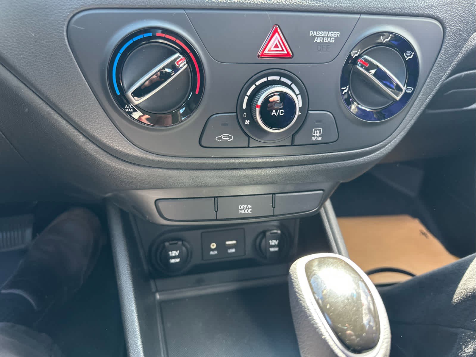 Used 2018 Hyundai Accent SE FWD image 9