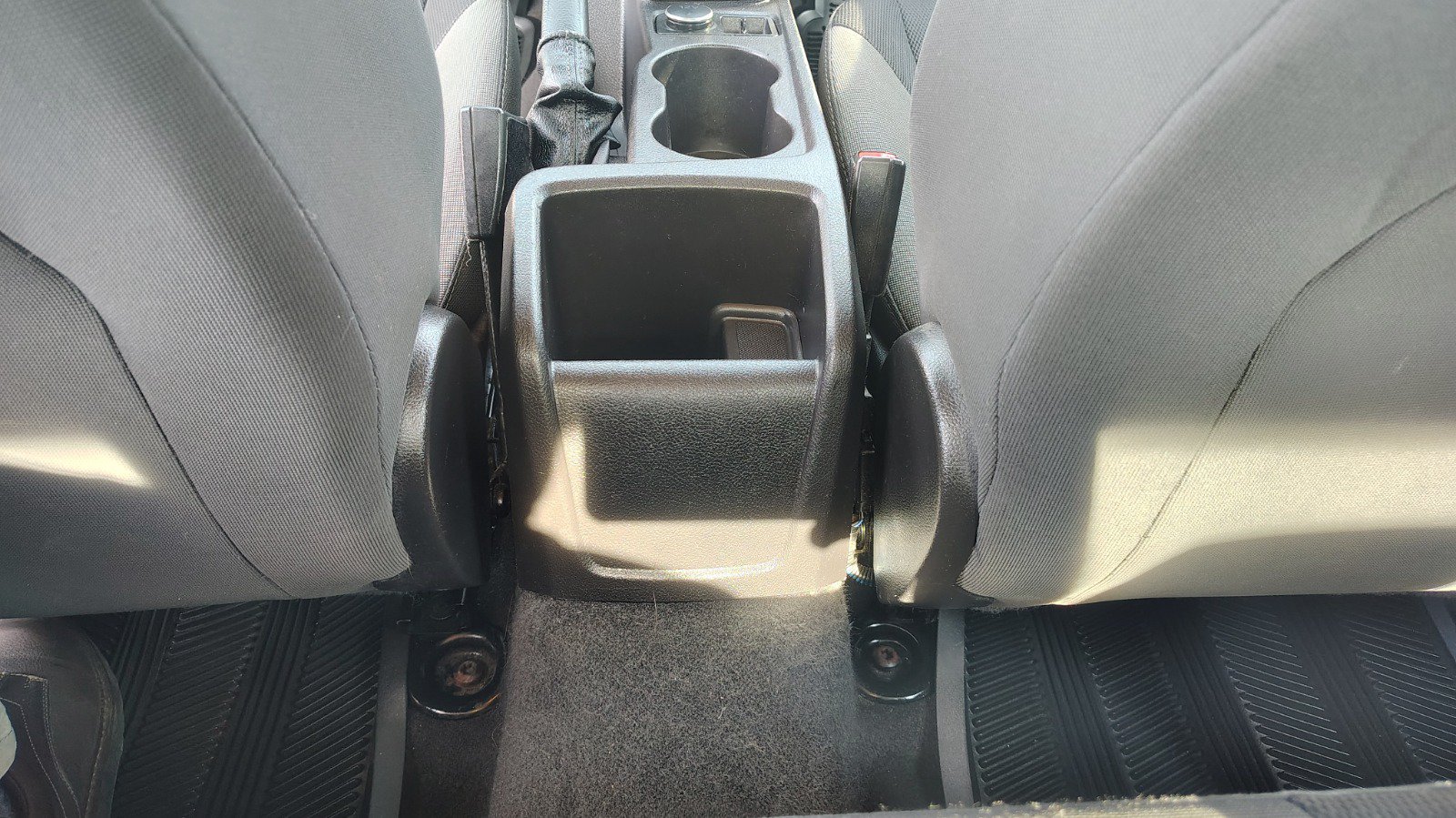 Used 2014 Ford Focus S FWD image 17