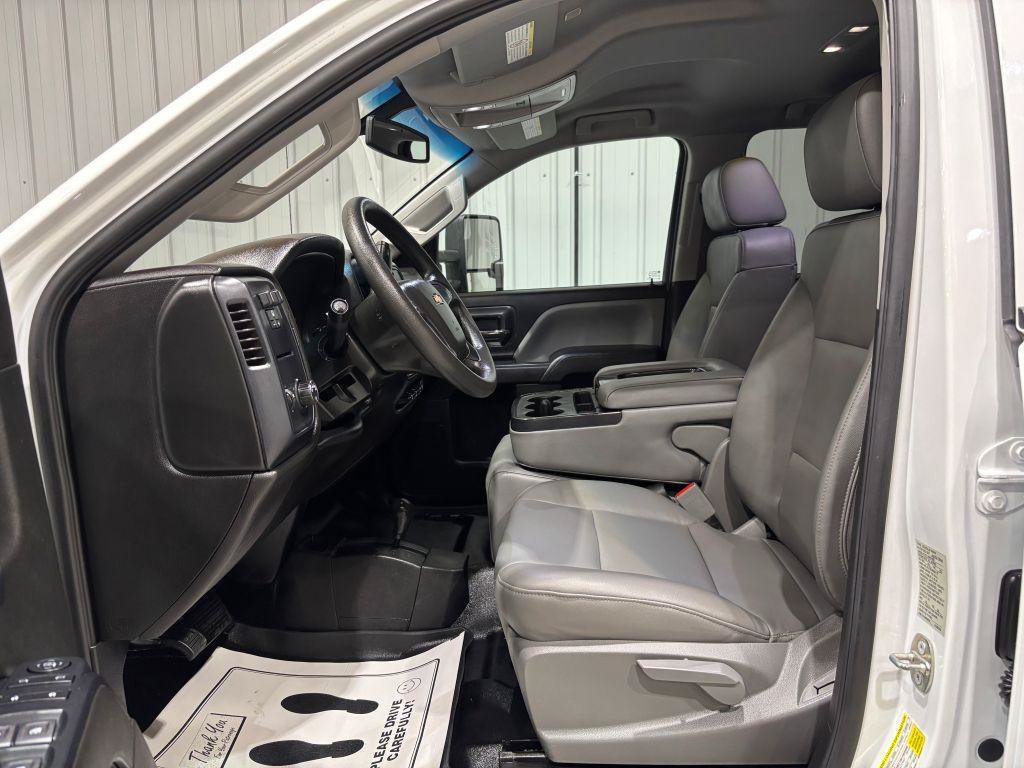 Used 2019 Chevrolet Silverado 2500 W/T AWD/4WD image 11