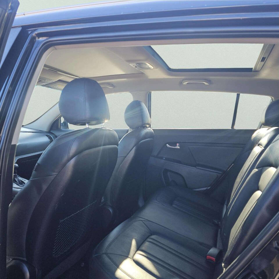 Used 2016 Kia Sportage SX image 9