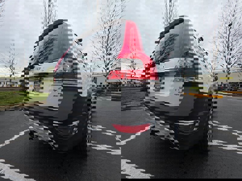 Used 2015 Volvo XC70 T6 Platinum w/ Protection Package image 12