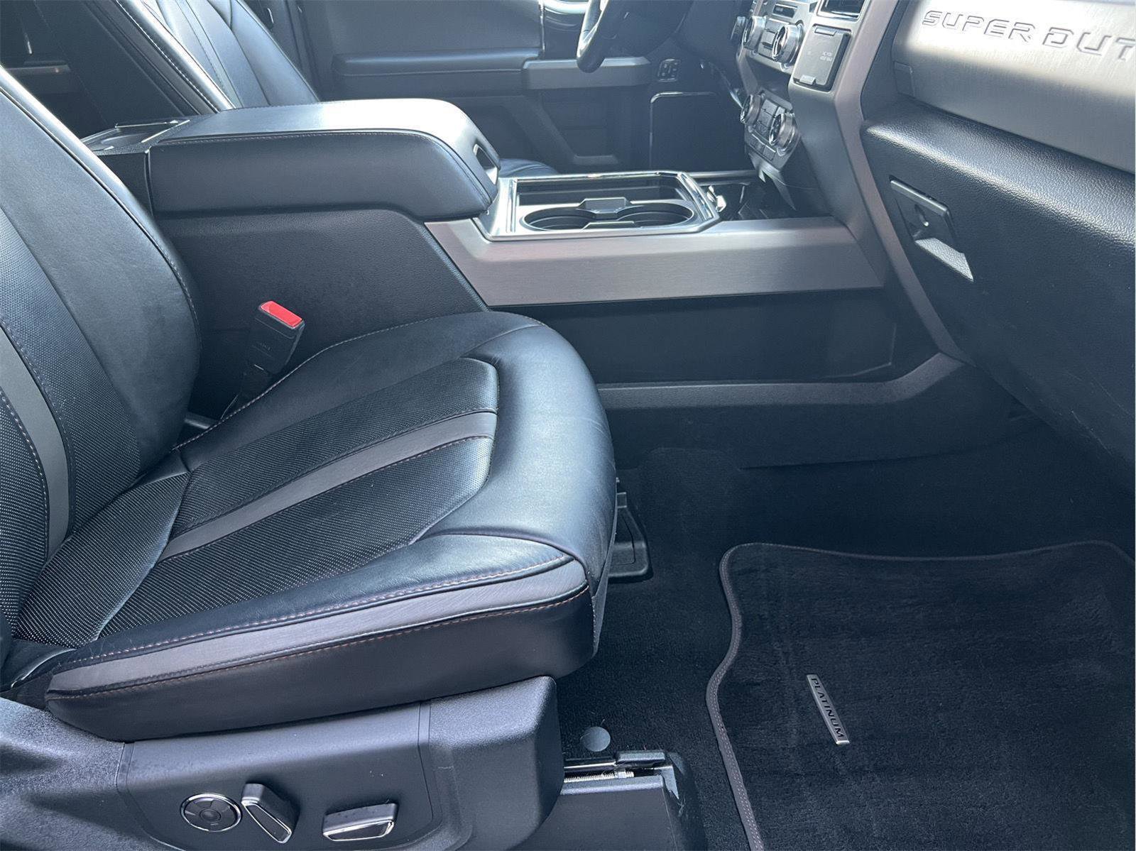 Used 2021 Ford F250 Platinum w/ FX4 Off-Road Package image 10