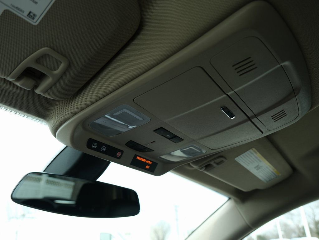 Used 2017 Buick Envision Essence image 17