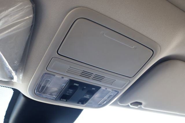 New 2026 Honda Odyssey Touring image 20