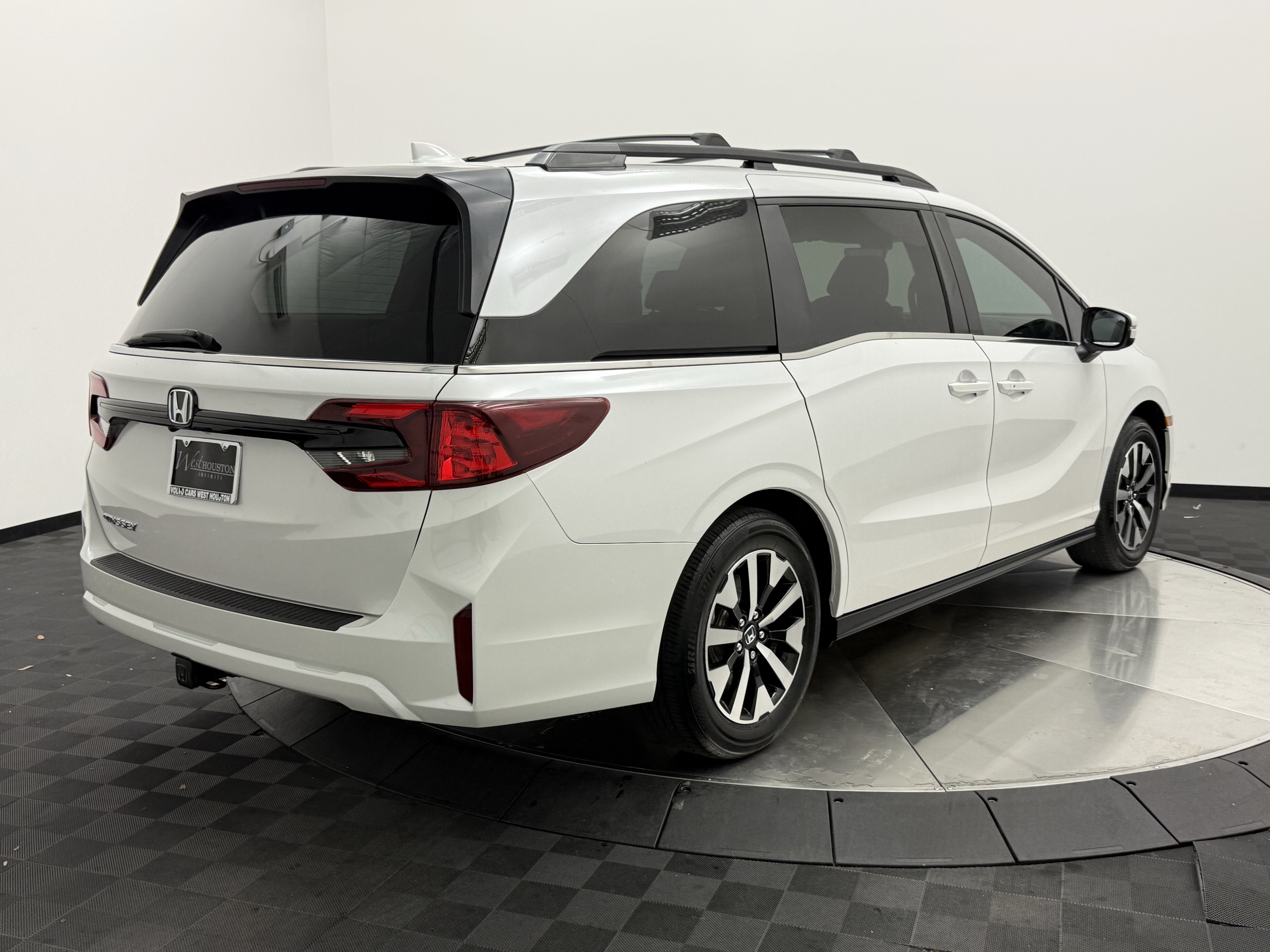 Used 2025 Honda Odyssey EX-L image 7