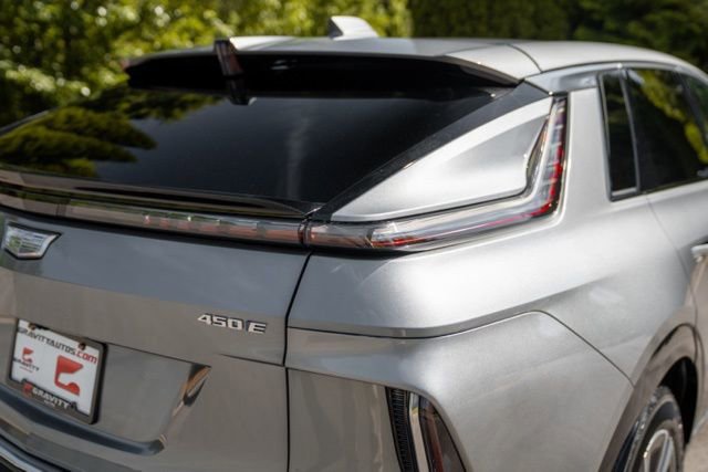 Used 2024 Cadillac Lyriq Luxury RWD image 16