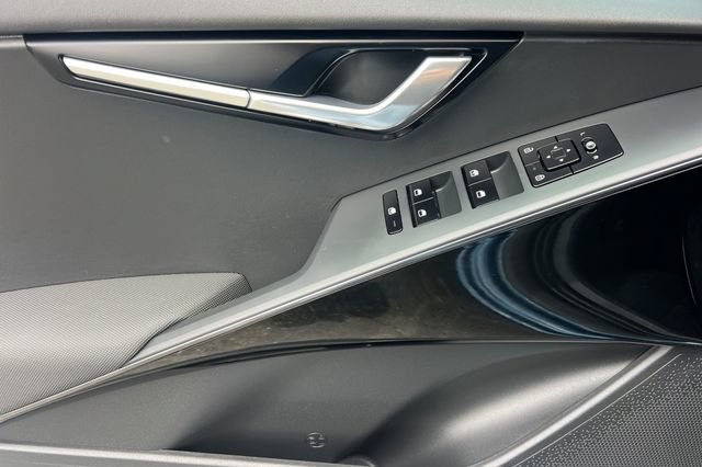 Used 2024 Kia Niro Wind FWD image 13