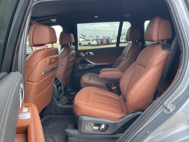 Used 2024 BMW X7 M60i w/ Executive Package image 21
