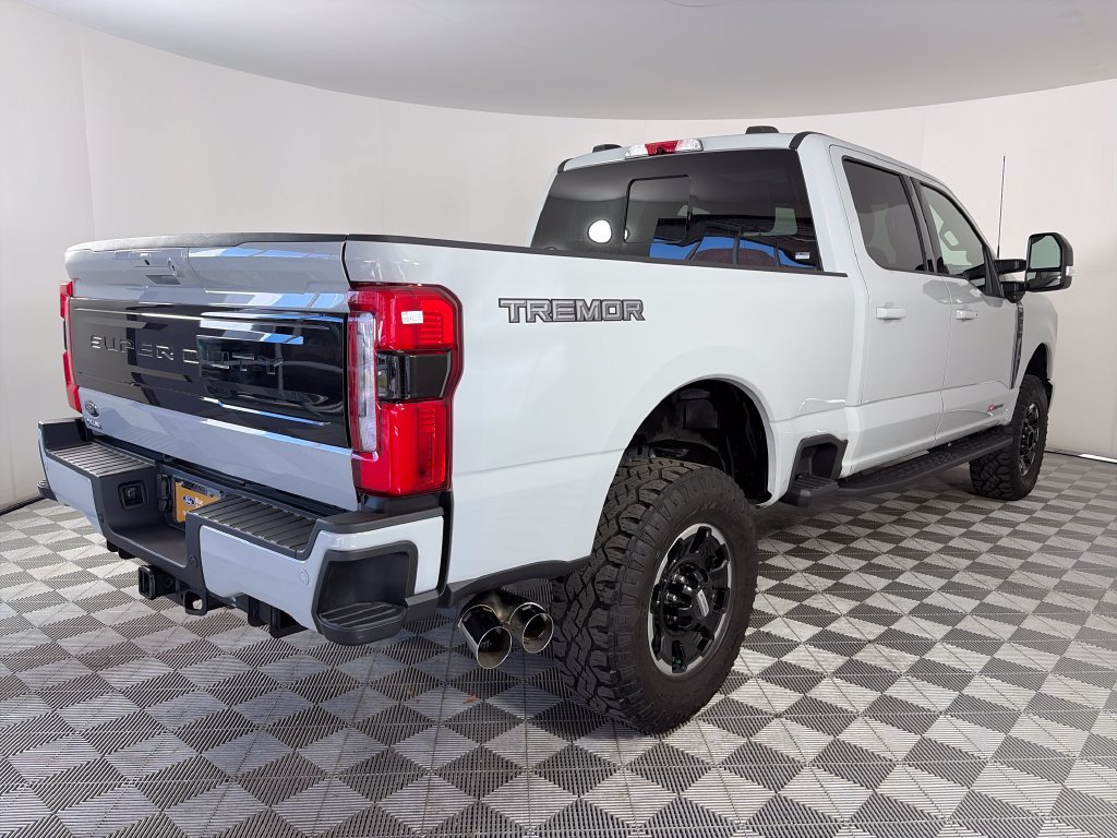 Certified 2025 Ford F350 Platinum w/ Tremor Off-Road Package AWD/4WD image 7