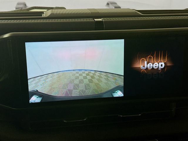 New 2025 Jeep Gladiator Sport image 13