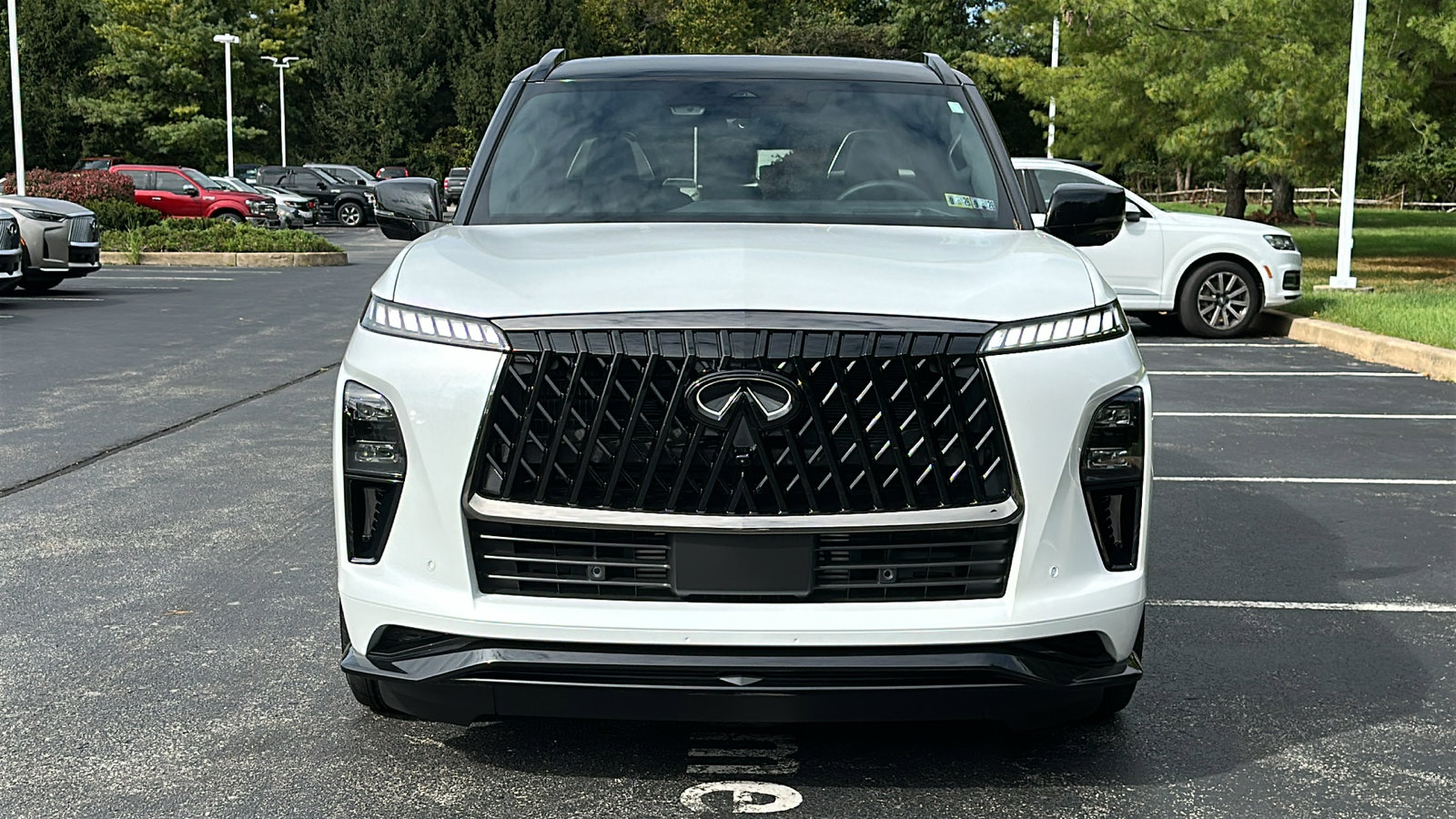 New 2026 INFINITI QX80 4WD image 3