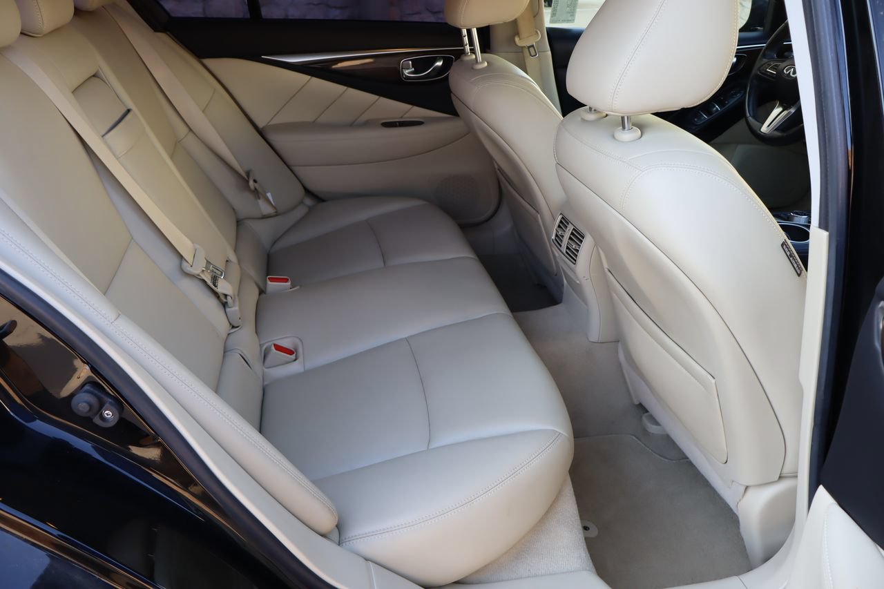 Used 2018 INFINITI Q50 Luxe w/ Essential Package (3.0T Luxe) RWD image 19