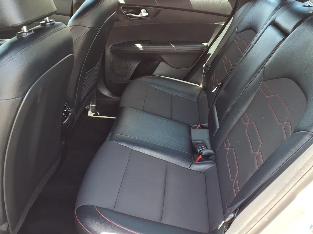 Certified 2023 Kia Forte GT FWD image 12