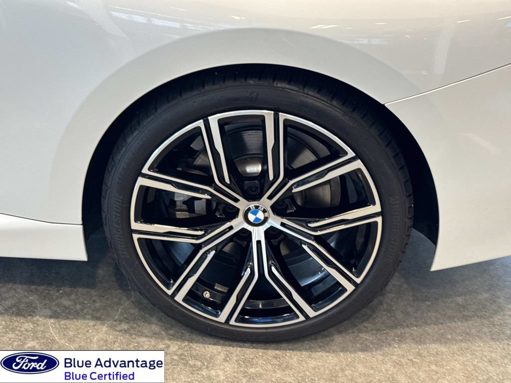 Used 2023 BMW 230i Coupe w/ Premium Package RWD image 7