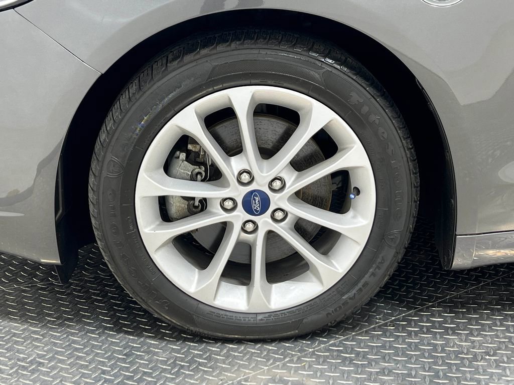 Used 2020 Ford Fusion Energi Titanium image 35