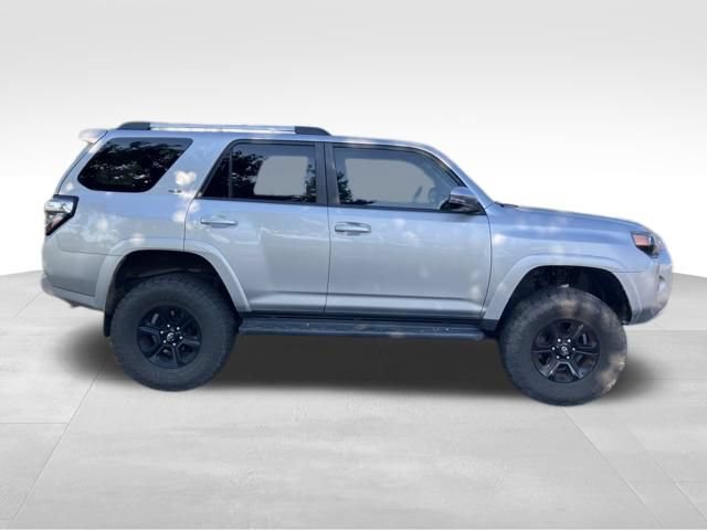 Used 2020 Toyota 4Runner SR5 Premium AWD/4WD image 4