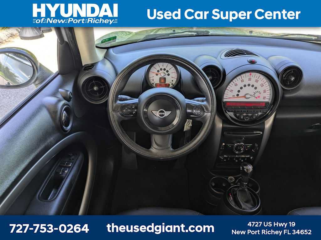 Used 2013 MINI Cooper Countryman FWD image 16
