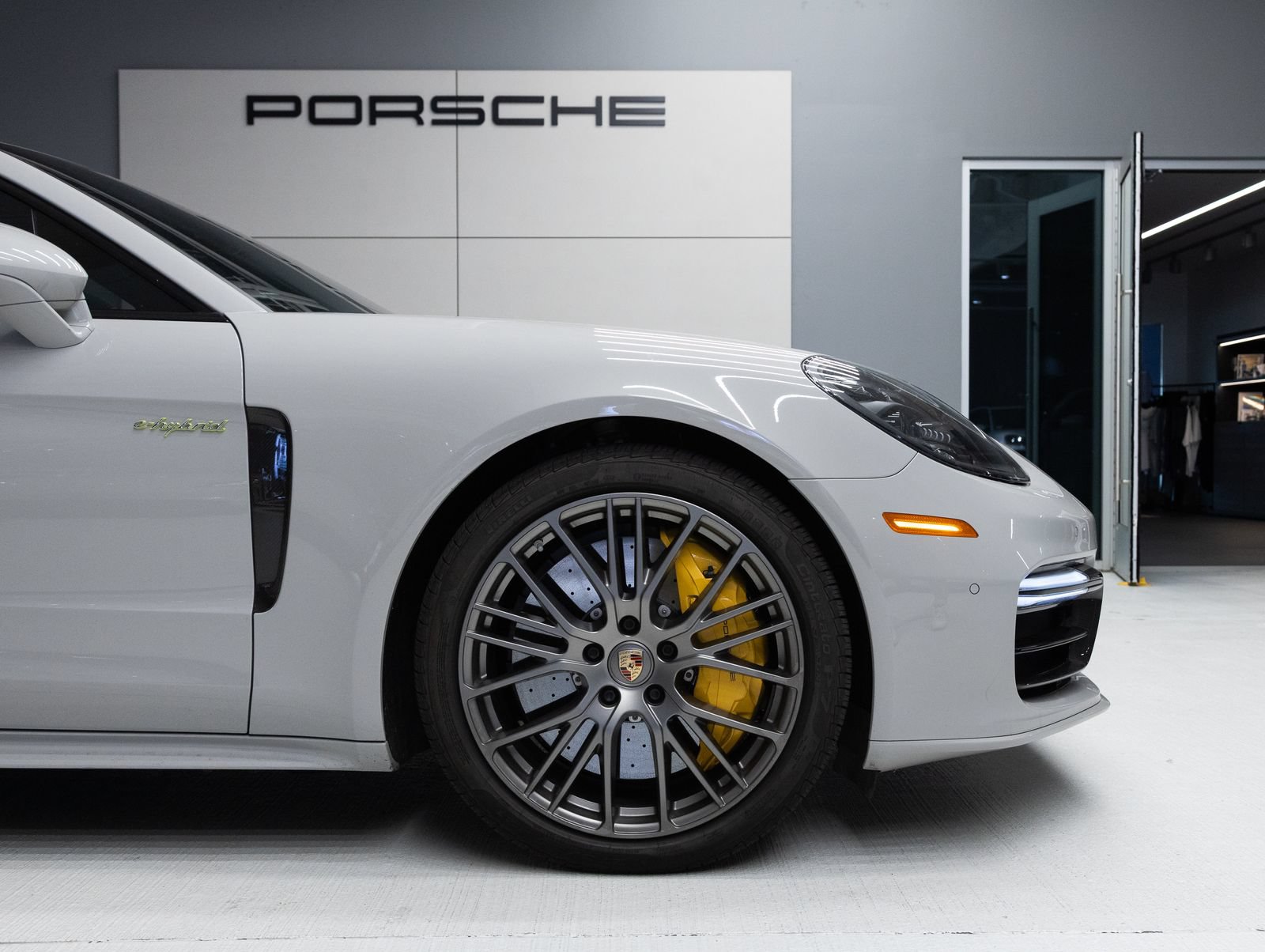 Certified 2022 Porsche Panamera Turbo S AWD/4WD image 11
