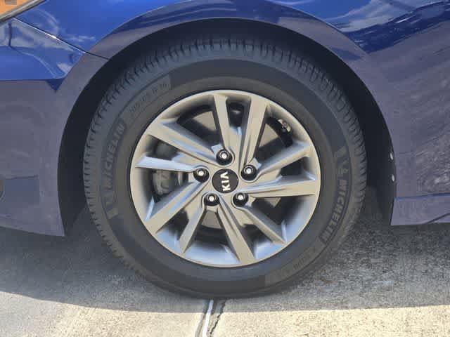 Used 2019 Kia Optima LX FWD image 8